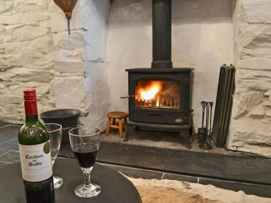 Cosy Terrace Cottage Built Into The Mountain Side. Blaenau Ffestiniog Esterno foto